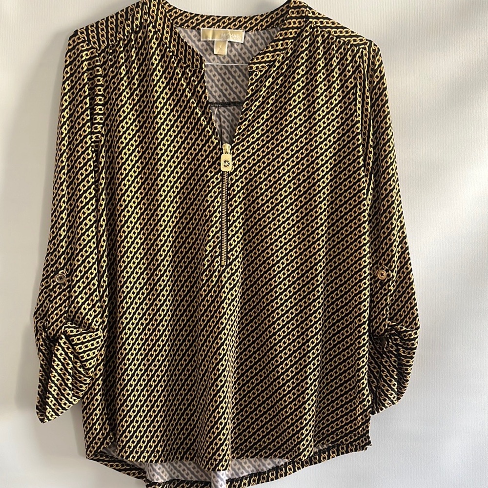 NWT. Michael Kors blac/yellow blouse size L